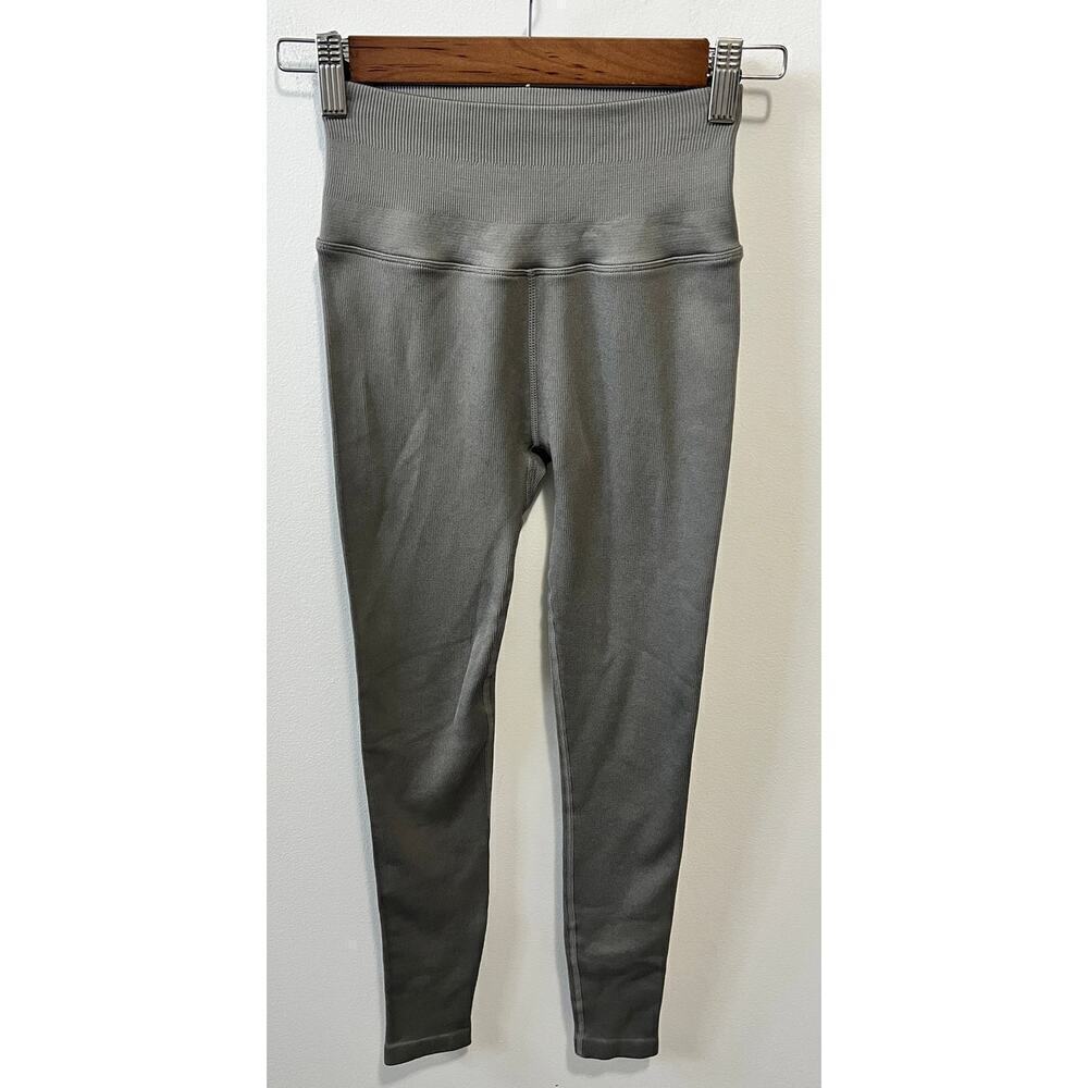 Spiritual Gangster leggings women's size xs/small